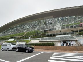 午前出勤してからアメフト部の試合で四日市ドームへ!